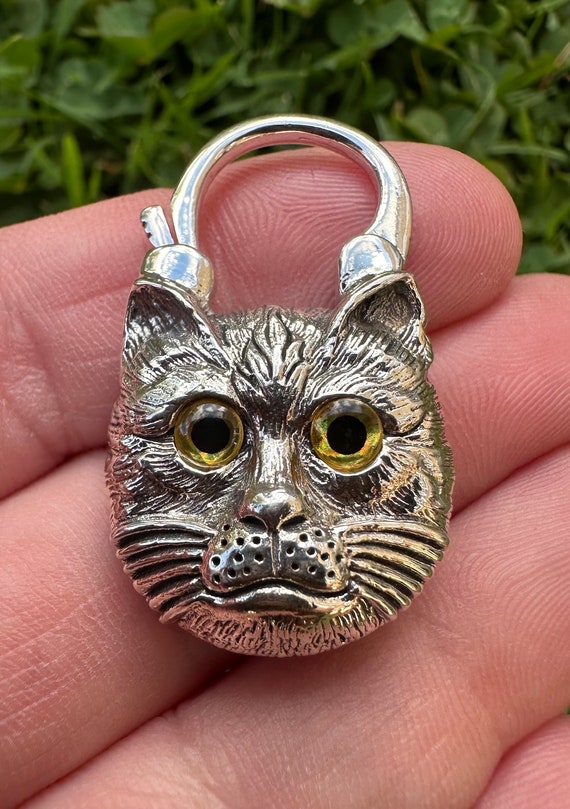 Heart with Cat Charm Antiqued Sterling Silver Heart with Cat Charm Antiqued Sterling Silver