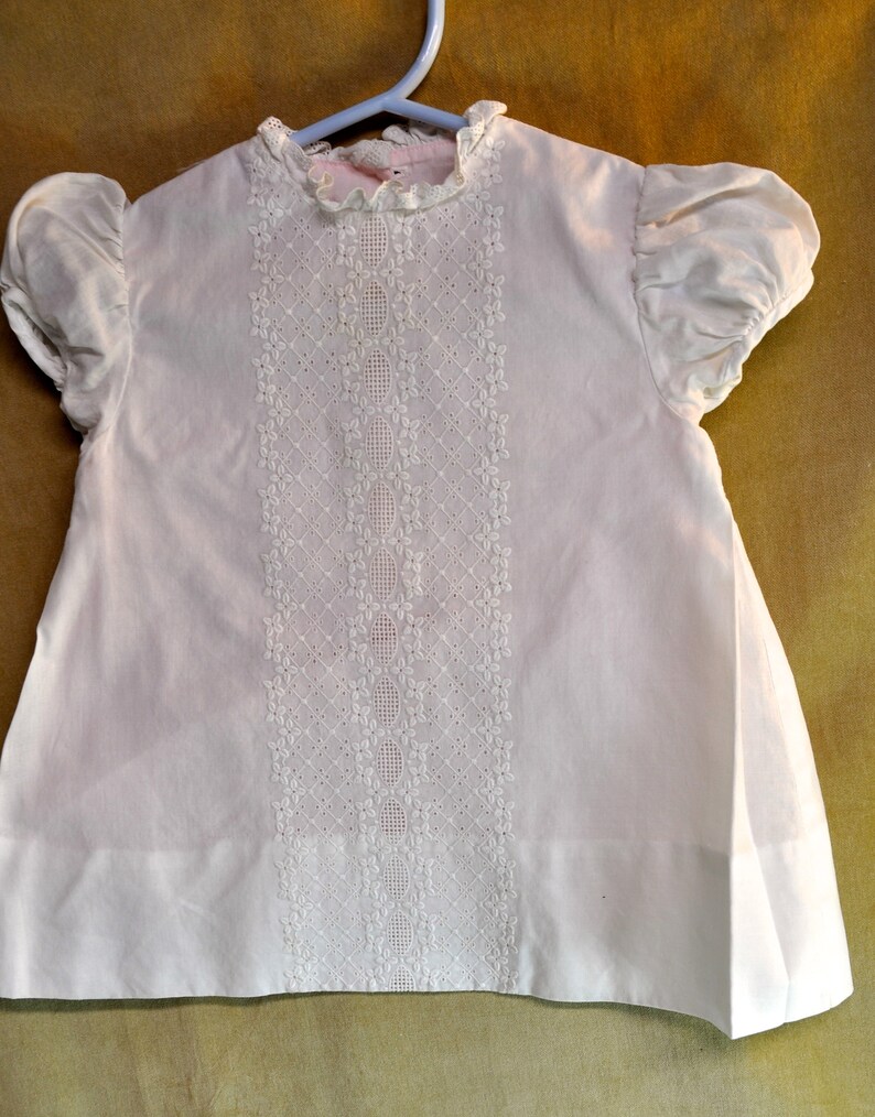 bloomingdale's pink lace dress