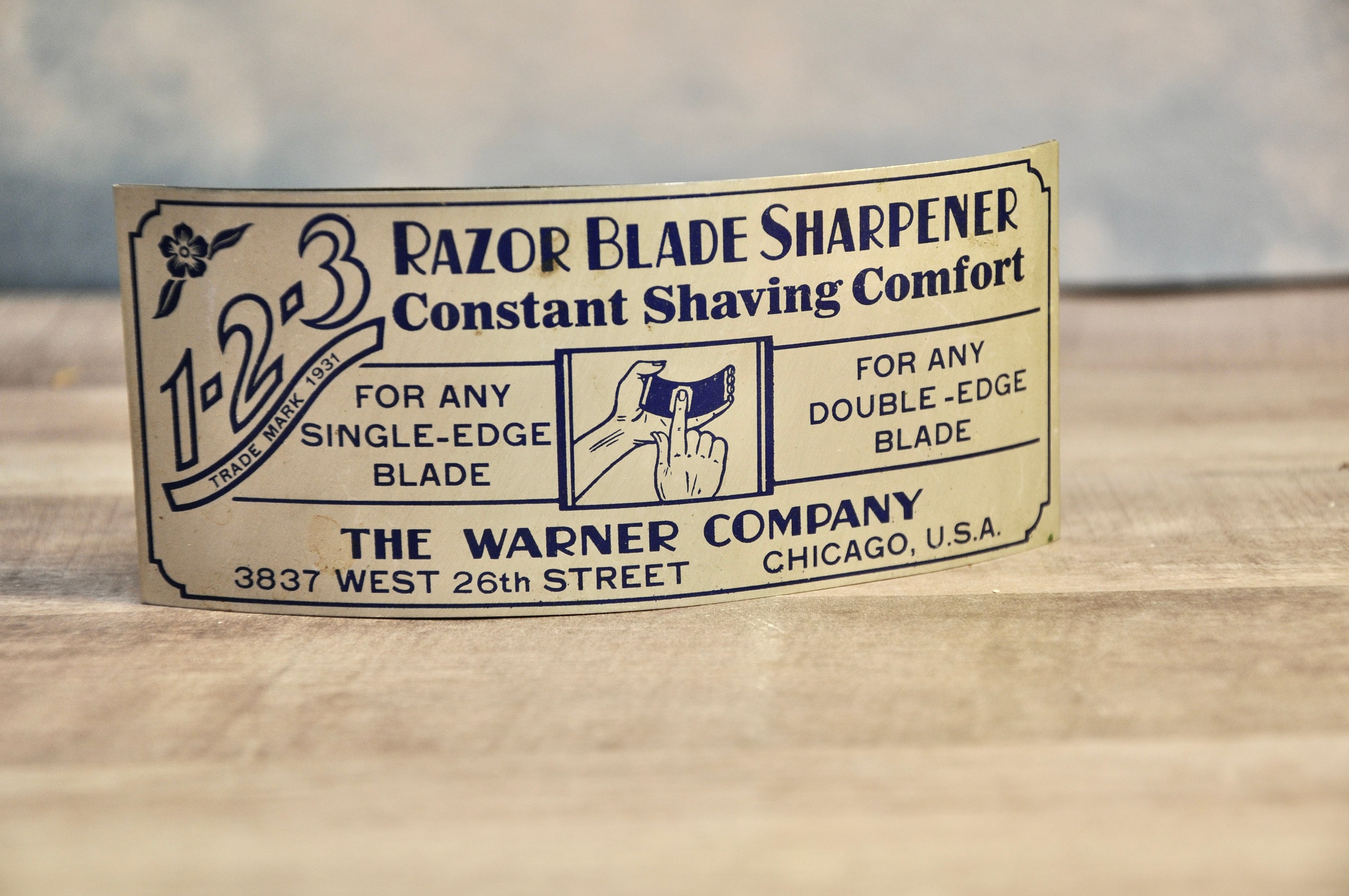Shaving Memorabilia Warner 1 2 3 Razor Blade Sharpener Trade Mark
