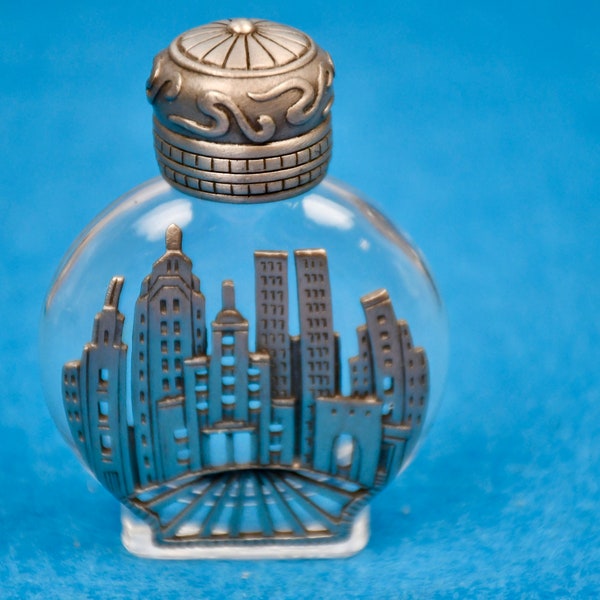 Vintage JJ Jonette Mini Glass Perfume Bottle with Pewter Overlay of the New York City Sky Line With Twin Towers Collectible Gift for Her