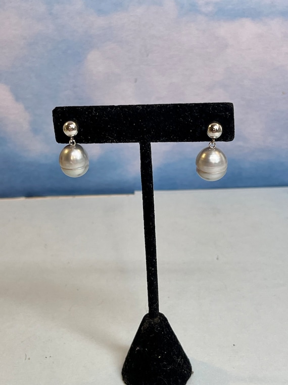 Large Honora Grey Pearl Dangle Pierced Earrings La