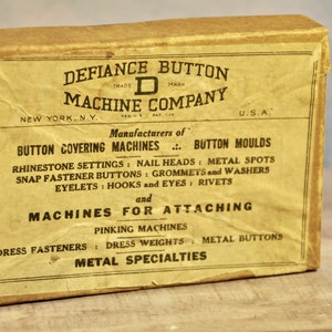 Antique Defiance Button Machine Paper Box: c1920s Display with Buttons