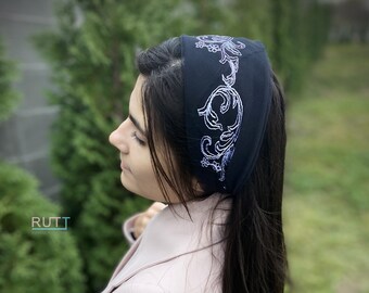 Church square kerchief with embroidered corner Head covering Orthodox veil Catholic veil Church or Chapel veil mantilla scarf