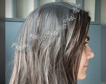 Cappellino rotondo Black Chapel con decorazione in strass marrone scuro, mantiglia, copricapo da ragazza, cappellino per messa RUTTSHOP