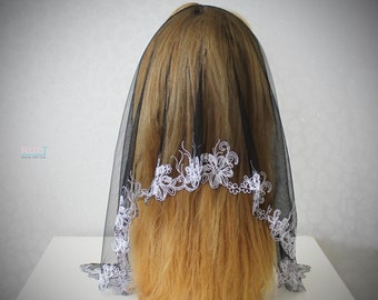 Velo largo de iglesia con bordado floral en contraste. Interesante cobertura para la cabeza. Mantilla católica. Pañuelo para la cabeza de capilla. Pañuelo bordado ortodoxo.