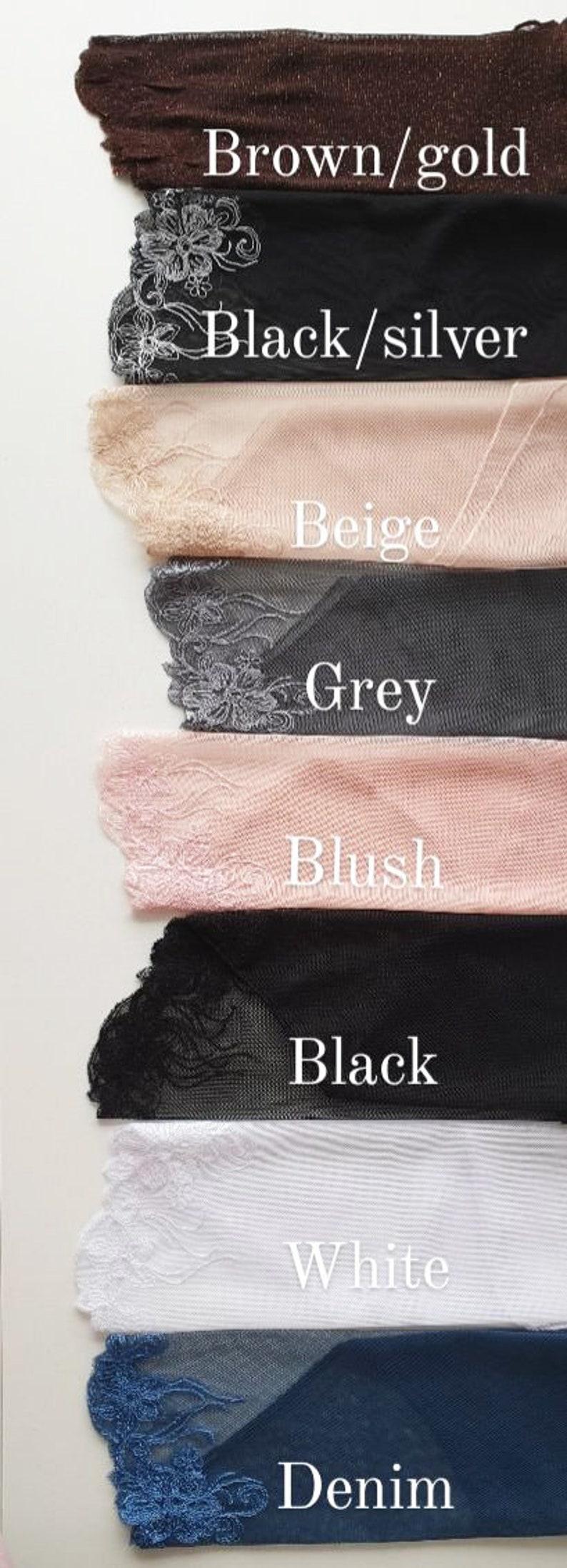 Puede incluir: Primer plano de ocho colores diferentes de tejido transparente con ribete de encaje. Los colores son marr&oacute;n/dorado, negro/plateado, beige, gris, rubor, negro, blanco y azul de mezclilla.
