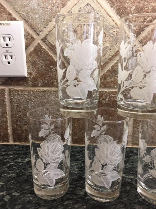 Seven (7) Vintage 1960s Libbey White Rose Glass Tumblers 12 ounces