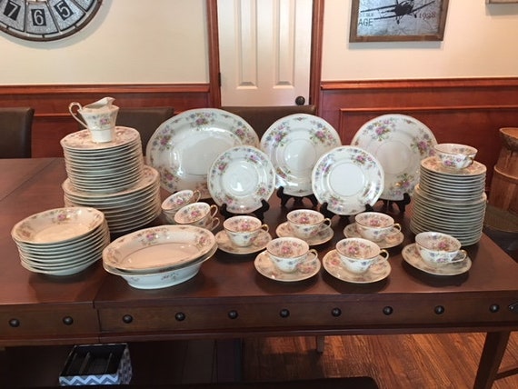 81 Piece Theodore Haviland Chalfonte Dinnerware Florals Gold Rim Limoges France