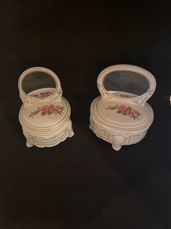 Trinket Dish/Tray CORA ANNS COLLECTIBLES Resale Shop offering Antiques, Vintage and