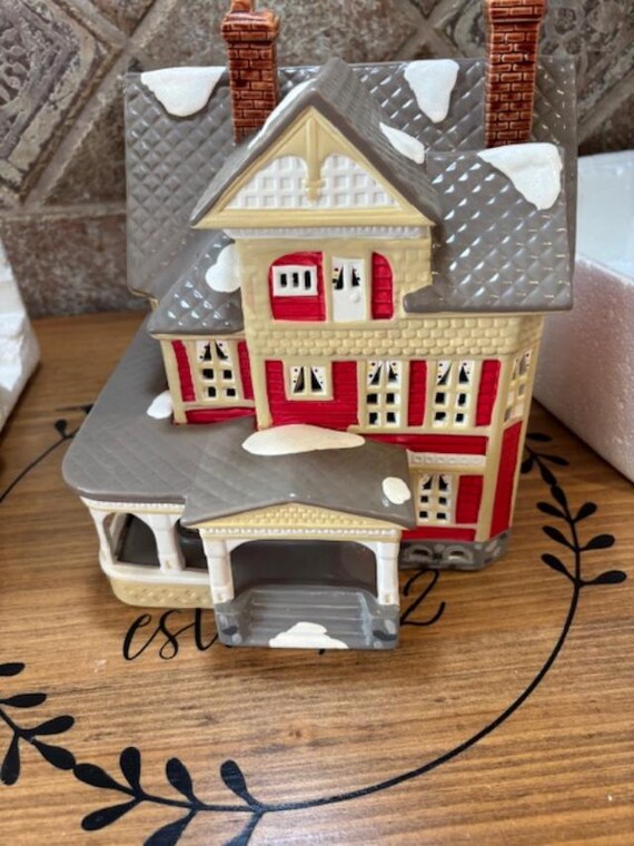 Department 56 Kenwood Snowhouse with Light Snow Village Collection Accessory