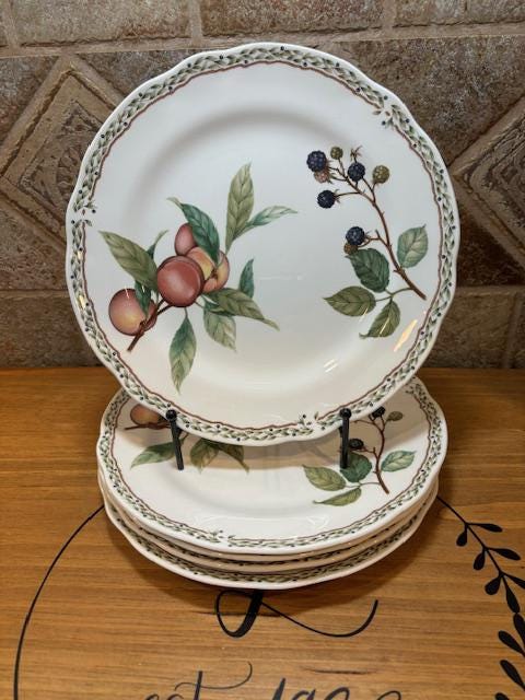 ノリタケロイヤルオーチャード果物の絵柄ディナープレート5枚セット ノリタケロイヤルオーチャード果物の絵柄ディナープレート5枚セット