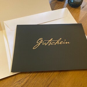 XXL DIN A4 "Voucher Voucher Card Vuoto Elegante Neutro Nero Beige