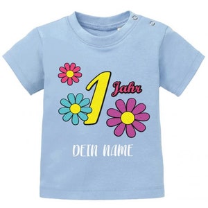 Blümchen 1 Jahr Wunschname Erster Geburtstag Baby T-Shirt Hellblau