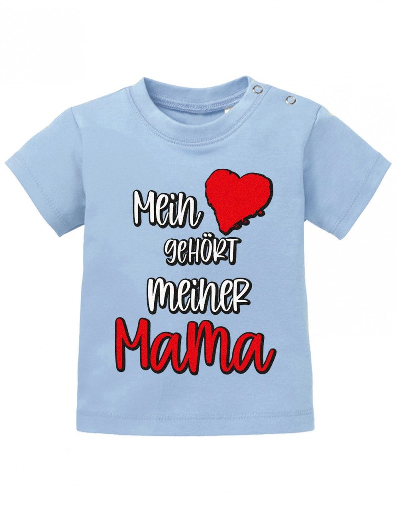 Mein Herz gehört meiner Mama Baby T-Shirt Bild 4