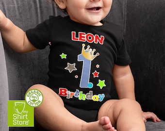 Erster Geburtstag Shirt - First Birthday mit Wunschnamen - Junge oder Mädchen - Baby T-Shirt