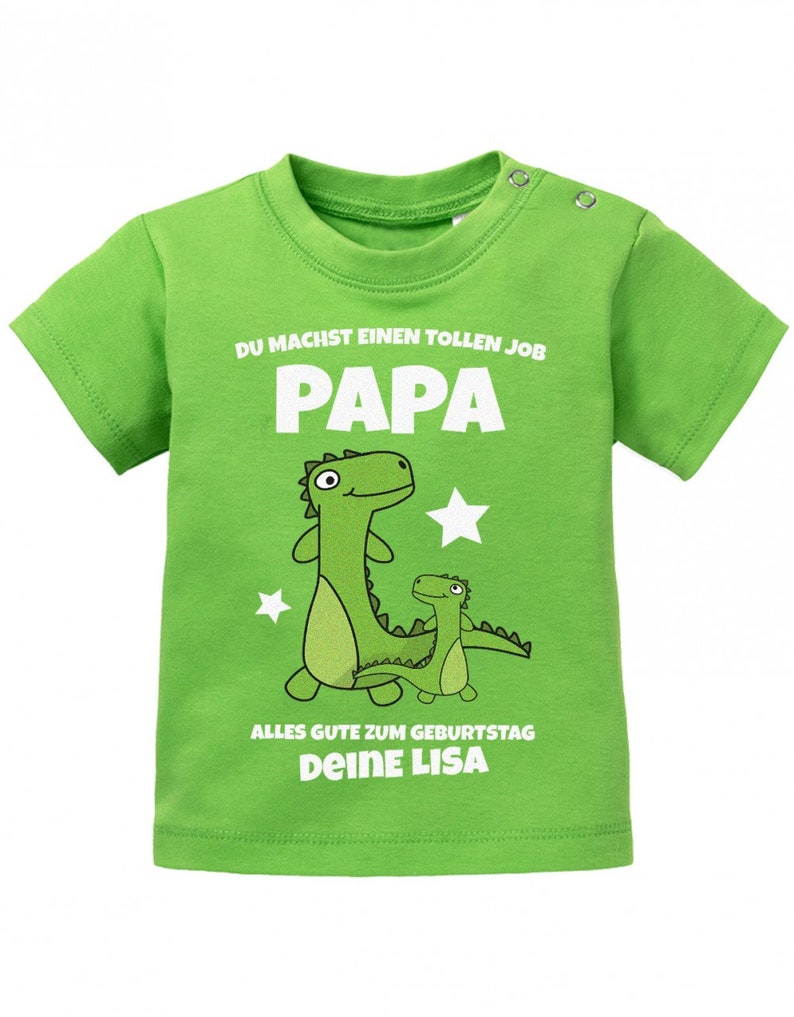 Du machst einen tollen Job Papa alles gute zum Geburtstag personalisiert mit Name Baby Papa Shirt Green
