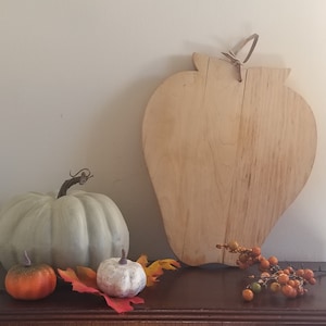 Vintage Wooden Apple Shaped Cutting Board