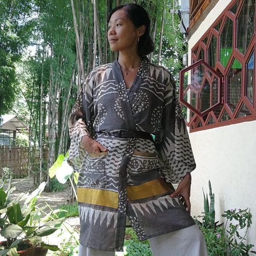 Pure Silk Kimono for Women, Women Sari Jacket, Boho Women Kimono, Women Plus Size Cover-Up, Sari Kimono Robe, Women Kaftan, shops Maxi Kimono,