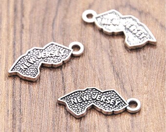 10pcs SHINNY silver color 2sided Puerto Rico map design charms