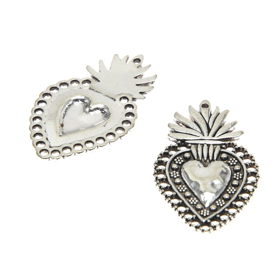 6pieces/lot Christian Sacred Heart Milagro Charm Mexico Flame Heart