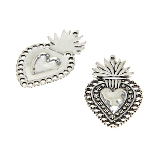 6Pieces/Lot Christian Sacred Heart Milagro Charm Mexico Flame Heart Pendant Shiny Silver Plated Tones 38x21mm