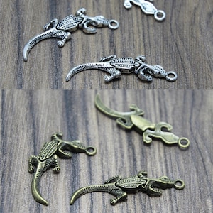 10pcs Alligator Charms bronze tone/silver tone 3D Can swing Alligator charm pendants Crocodile charms 40x12mm