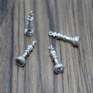 20pcs Chess Piece charms  silver tone 3D King Piece Charm pendants 27x8mm