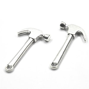20pcs Hammer Charms Double Sided Tool Charms Antique Silver Tone 30x16mm cf0268 20pcs Hammer Charms Double Sided Tool Charms Antique Silver Tone 30x16mm cf0268