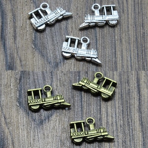 15pcs Train Charms Antique Tibetan silver /bronze tone Small Locomotive Charms pendant 11x17mm