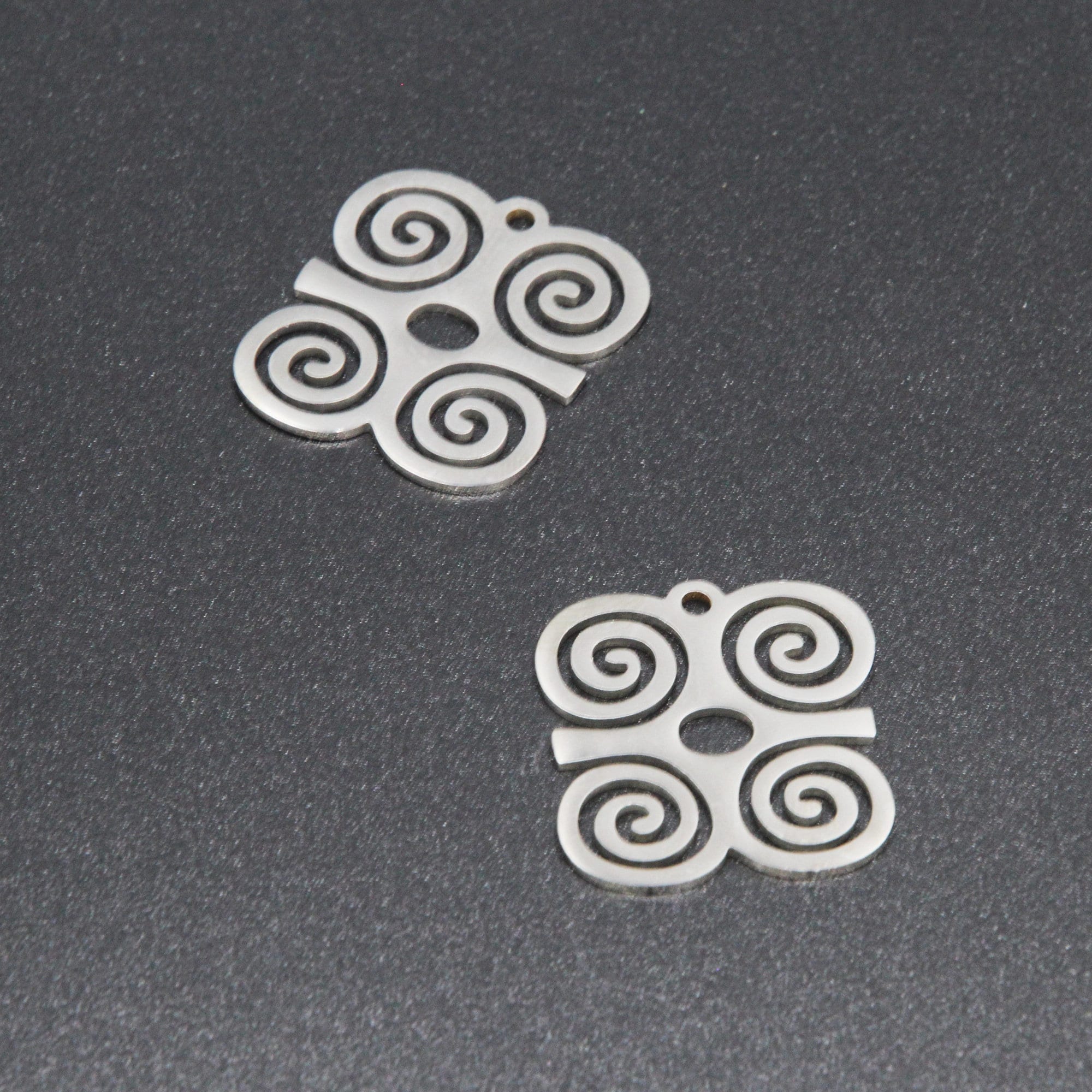 5pieces/lot Dwennimmen Symbol Charm Adinkra Strength Wisdom