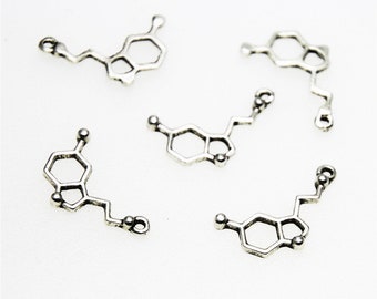 20 pezzi serotonina serotonina serotonina ciondolo ciondolo giocattolo di gioielli chimici regalo regalo per biologo Scienza Geek regalo 20x15mm