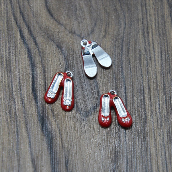 10pcs Red Shoe charms silver tone Enamel Red Shoe charms pendants 19X15mm