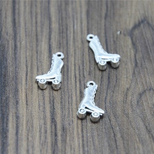 25pcs Roller Skate Charms  Silver Tone Roller Skate charm pendant 21x12mm