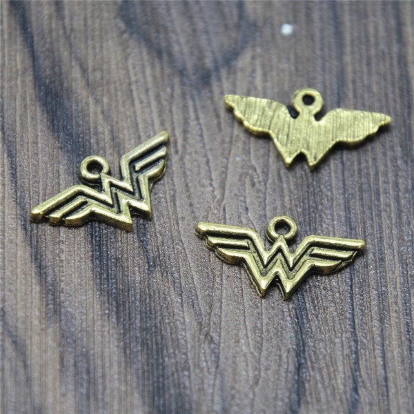 25pcs/lot Wonder Woman Charms Antiqued gold Tone Gold Charm Super Hero Charm pendants 21x12mm