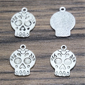 20pcs mexican sugar skull Charms  Silver Tone sugar skull charm pendants 22x16mm
