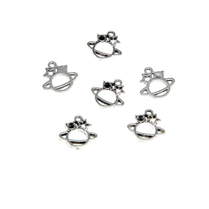 Antique Silver Saturn Charms: Planet & Star Pendants (Set of 60)