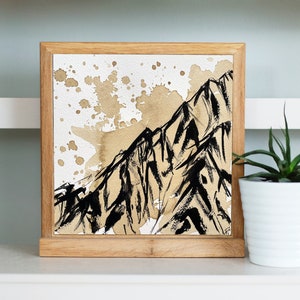 Dipinto originale di montagna, opera d'arte con caffè e inchiostro, arte paesaggistica con tecniche miste, arte murale in Slovacchia