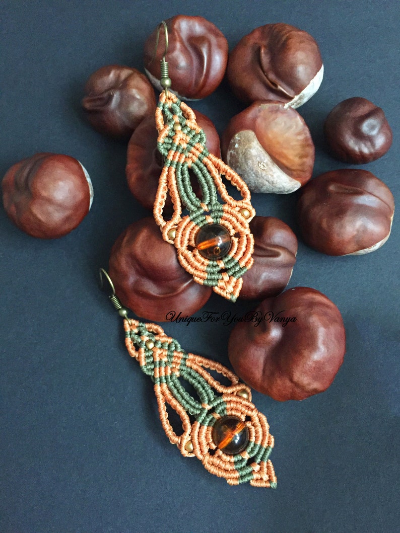 Mikromakraméhandledning, mönster för makraméörhängen, makramésmyckestillverkning, gör-det-själv-örhängen, höstörhängen, örhängesmönster, hängande örhängen bild 5