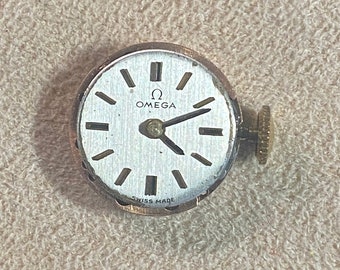 Omega 17 Jewel Watch Movement Swiss Made #050 Parts Movements Working 12.5MM Diameter