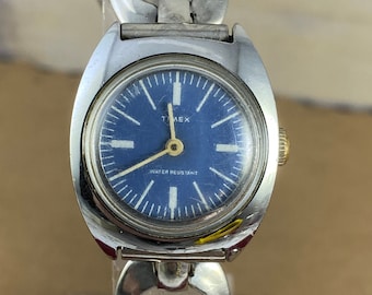 Old School Timex Watch Vintage Timex Watch: Blue Dial, Silver