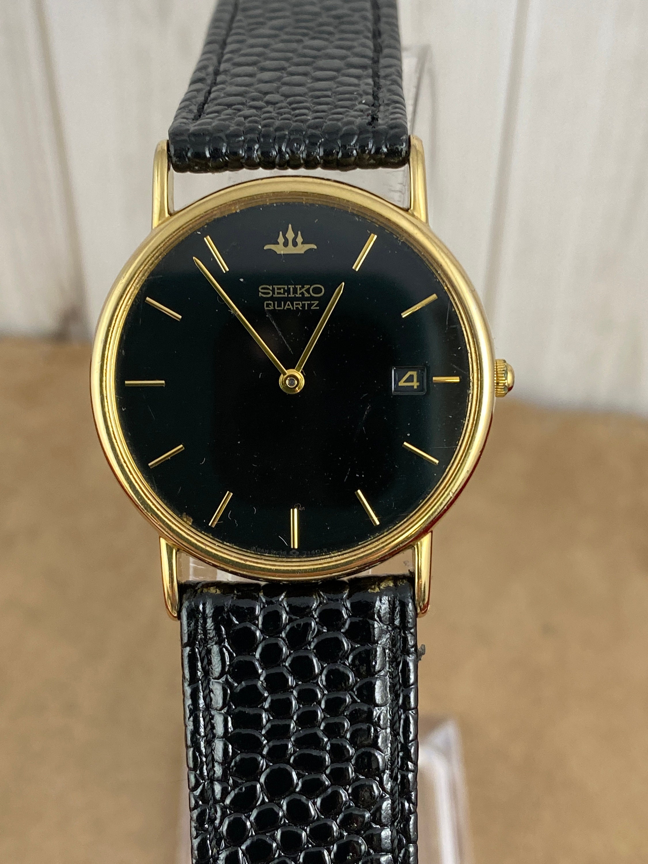 SEIKO ゴールド ブラック レトロ時計14K Vintage Seiko Black&gold 90s Unique - Etsy