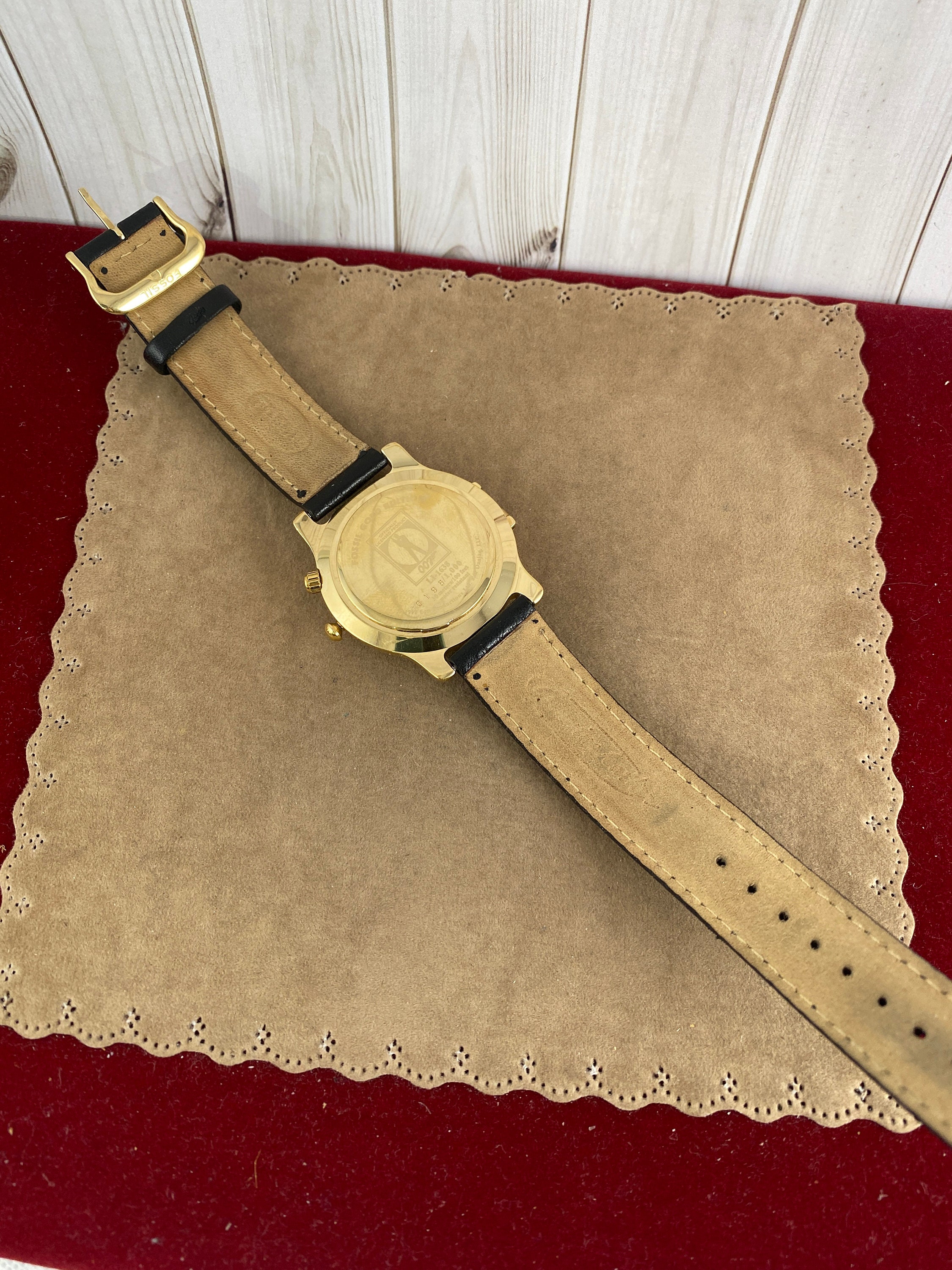 Fossil 007 watch sales