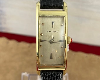 LaFon Gold-Tone Women\'s Bracelet Watch with White Dial Vintage Gold-tone Women main image 3