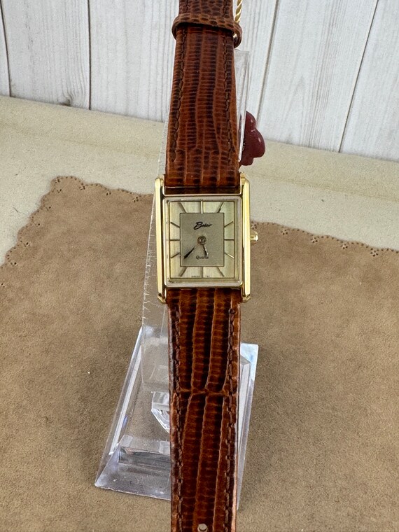 Vintage Belair Ladies Tank Watch: 18K Gold Plated, Brown  display picture 3