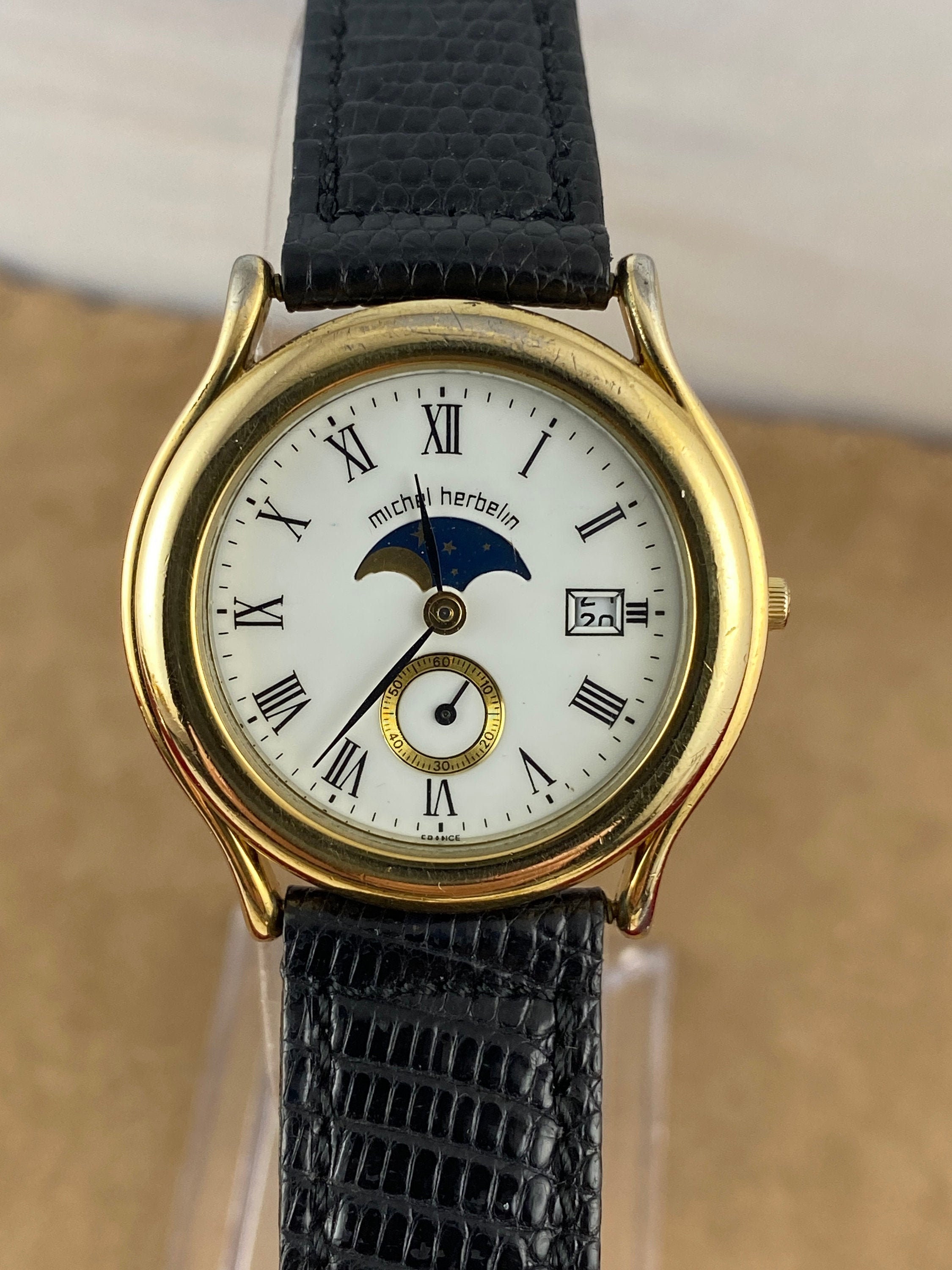 Vintage Michel Herbelin Paris 18 Karat Gold Plating  display picture 2