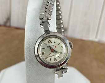 Bulova m6 watch sales