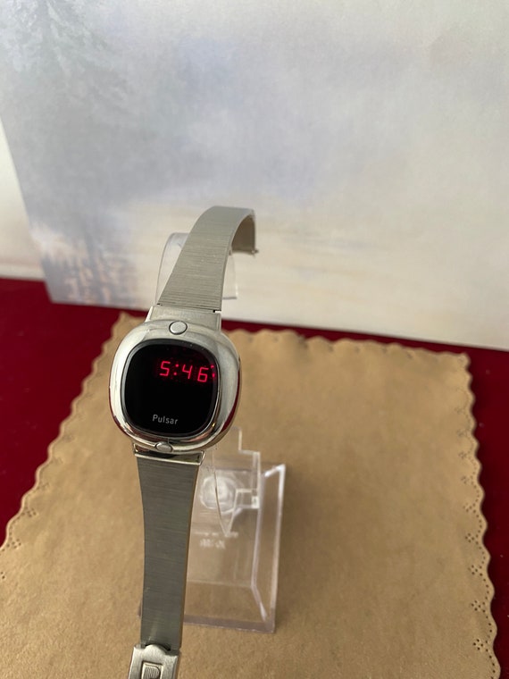 Pulsar time hotsell computer watch