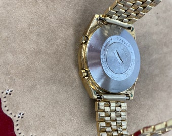 Seiko 5 セイコー SEIKO 腕時計 機械式 自動巻き ゴールド 海外