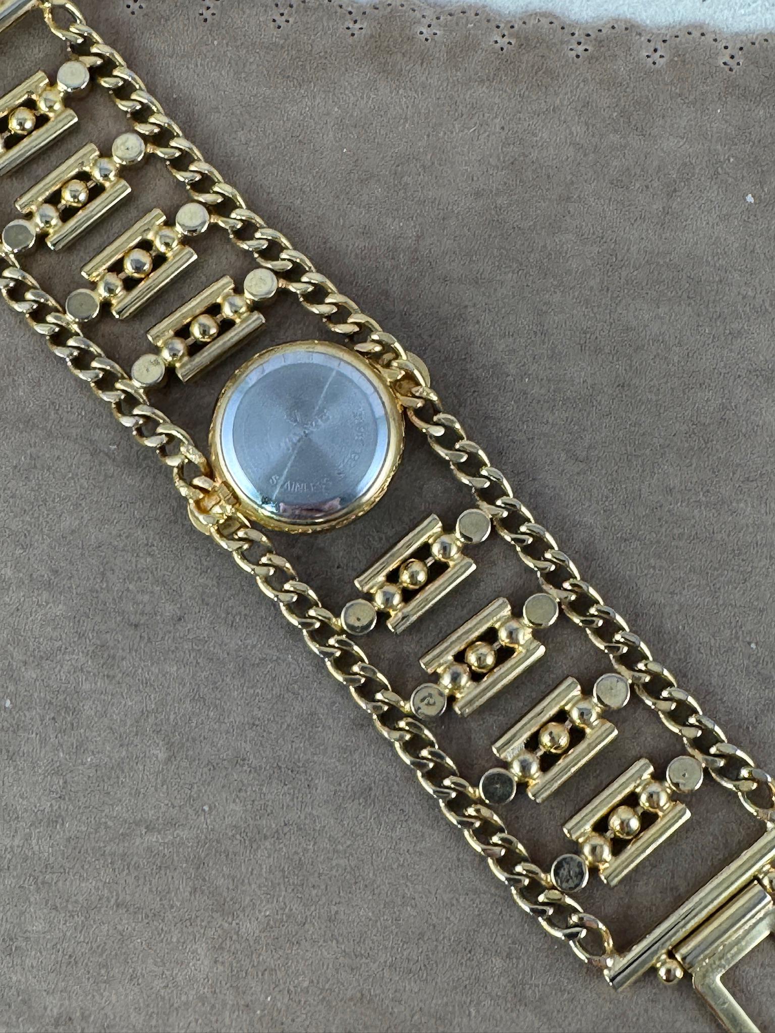 Vintage Visage Crystal Accent Watch: Gold Tone Chain  display picture 3