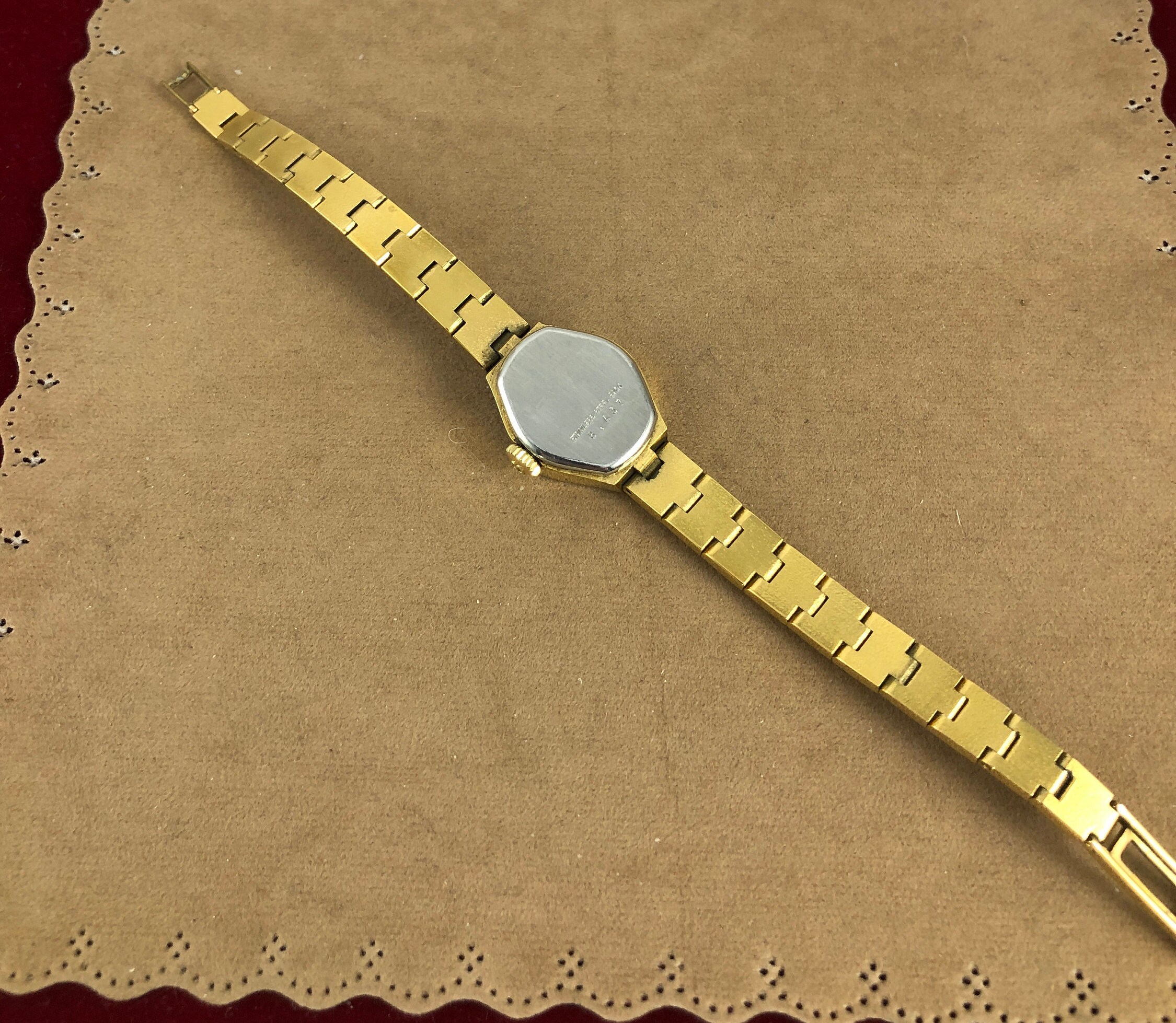 Vintage Bucherer Ladies Watch: 1950s Swiss Gold Plated  display picture 1